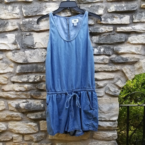 Old Navy Pants - 🔥Old Navy Small Tie Belt Chambray Romper